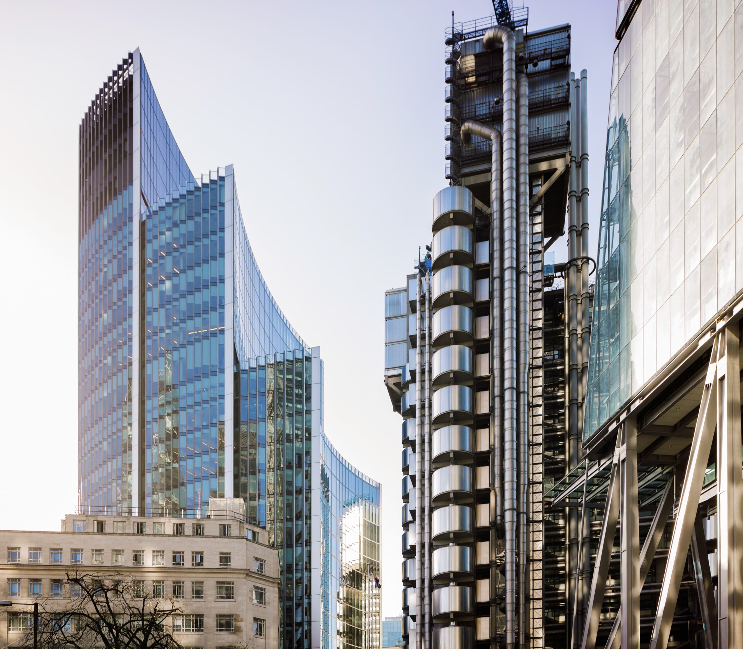 De LLoyds en Willis gebouwen in Londen.